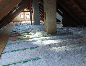 Zateplení stropu rodinného domu a zhotovení podlahového systému